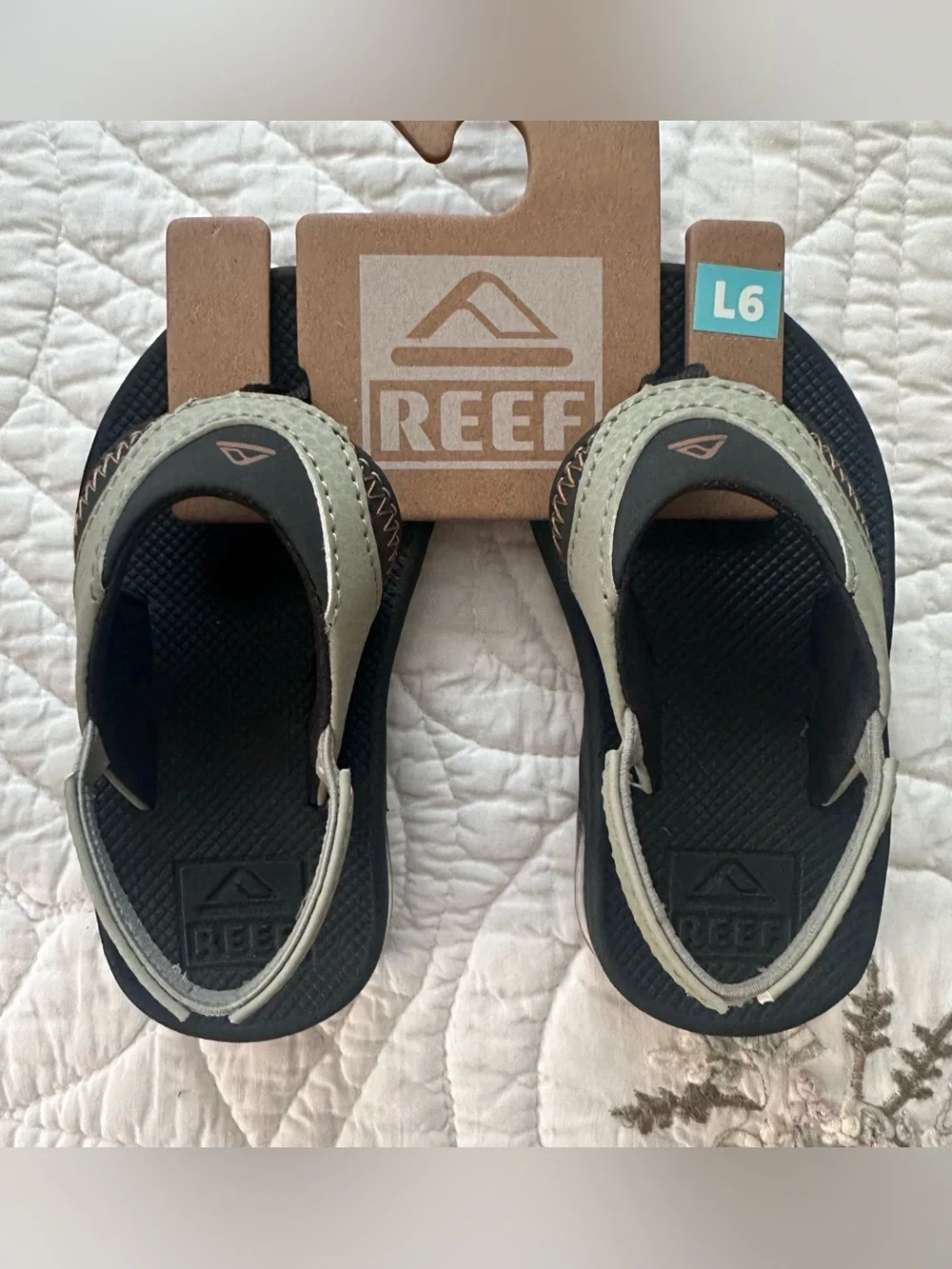 NWT~Reef Toddler Black and Tan Sandals, Size L6